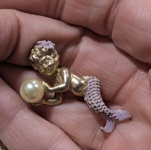 Vintage Mamselle Signed Gold Tone Mermaid Brooch Pink Enamel Faux Pearl Pin